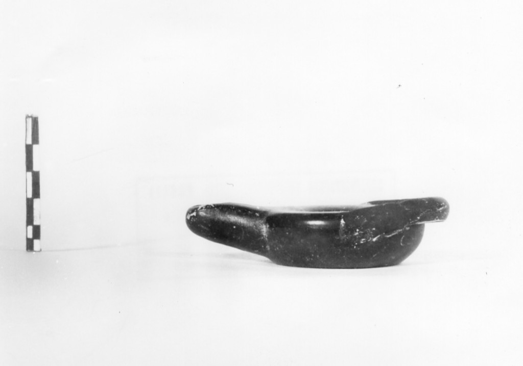 lucerna monolicne - fabbrica apula (sec. IV a.C)