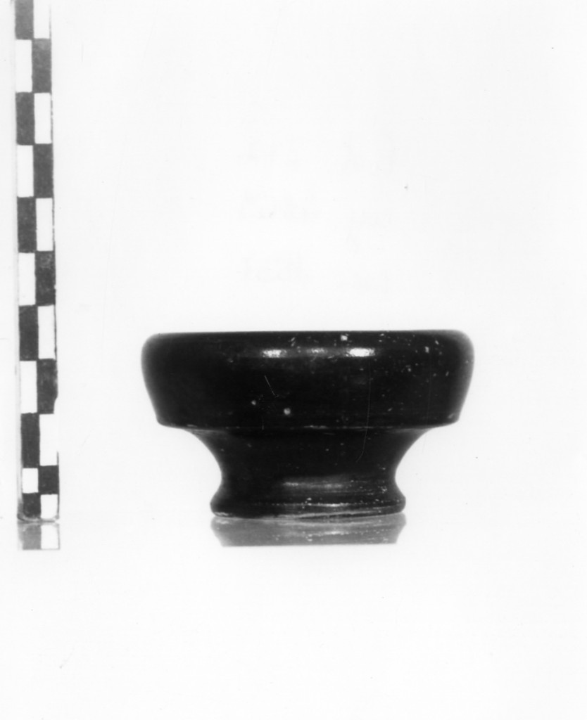 coppetta - fabbrica apula (seconda metà sec. IV a.C)