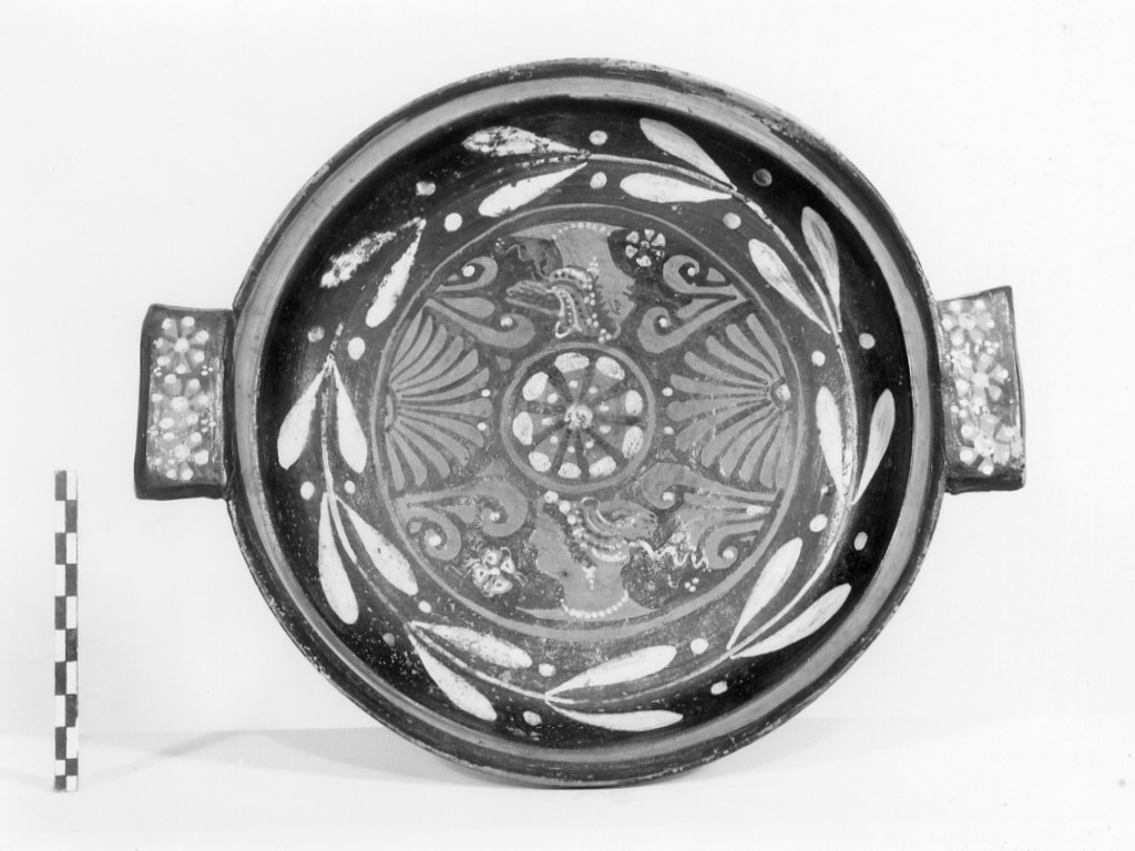 phiale - fabbrica apula (sec. IV a.C)