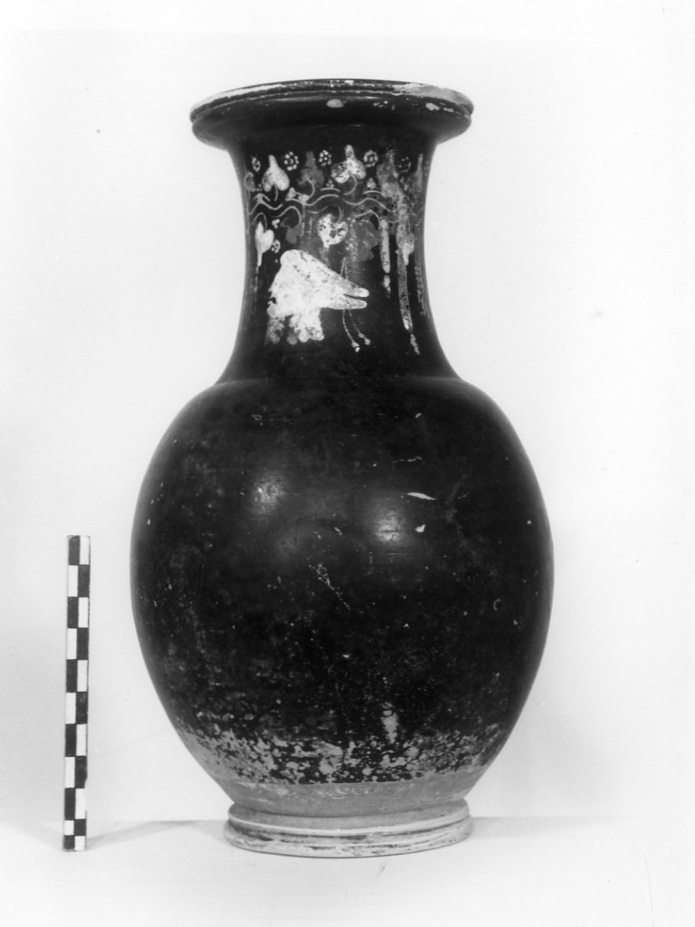 oinochoe - fabbrica apula (ultimo quarto sec. IV a.C)