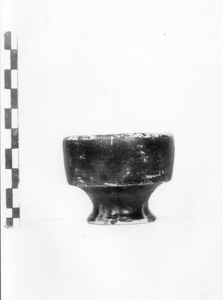 coppetta - fabbrica apula (seconda metà sec. IV a.C)