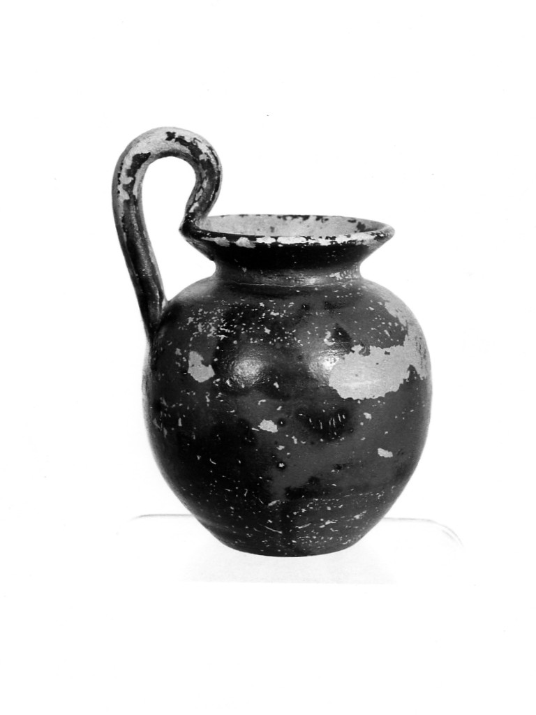 olpe - produzione locale (secc. V/ IV a.C)