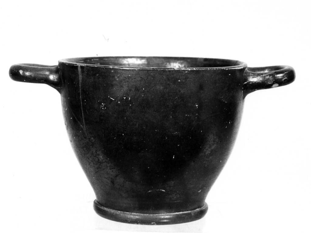 skyphos - produzione locale (sec. IV a.C)