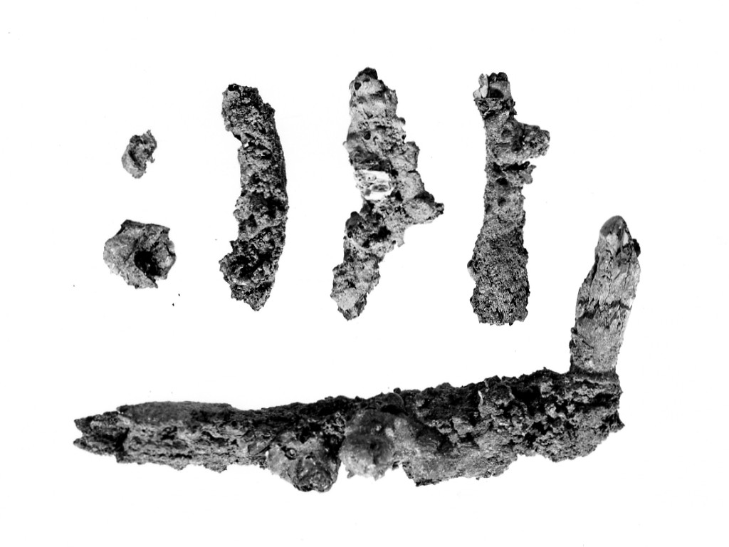 chiodo/ frammento - produzione locale (sec. IV a.C)