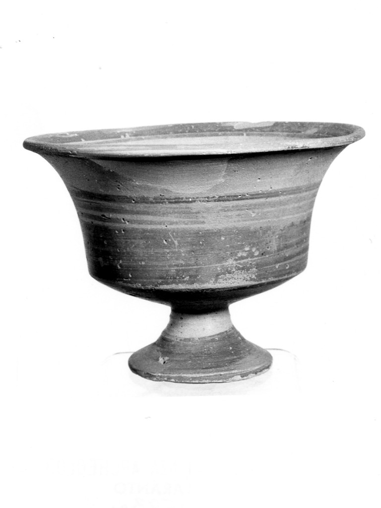 calice - produzione locale (sec. IV a.C)