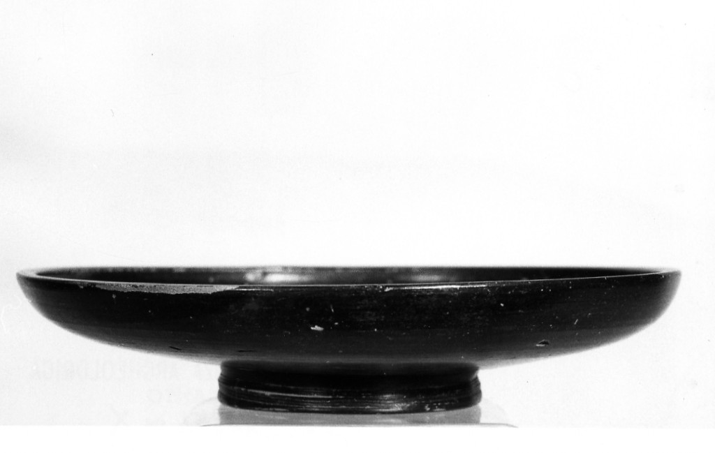 patera - produzione locale (?) (sec. IV a.C)