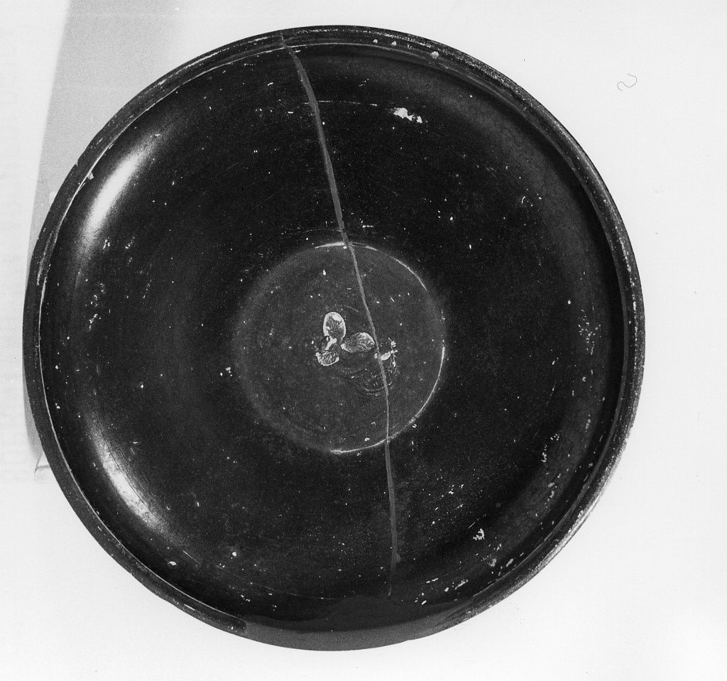 patera - produzione locale (?) (sec. IV a.C)