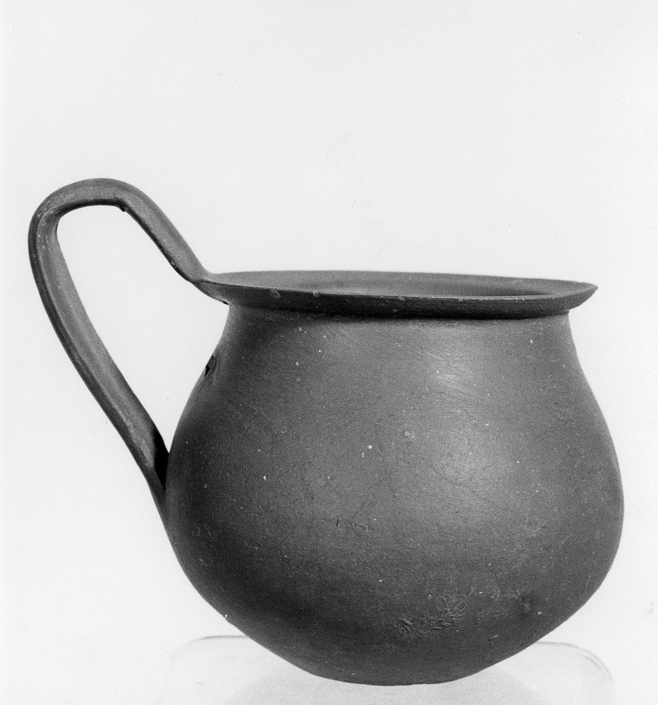 brocca - produzione locale (fine sec. IV a.C)