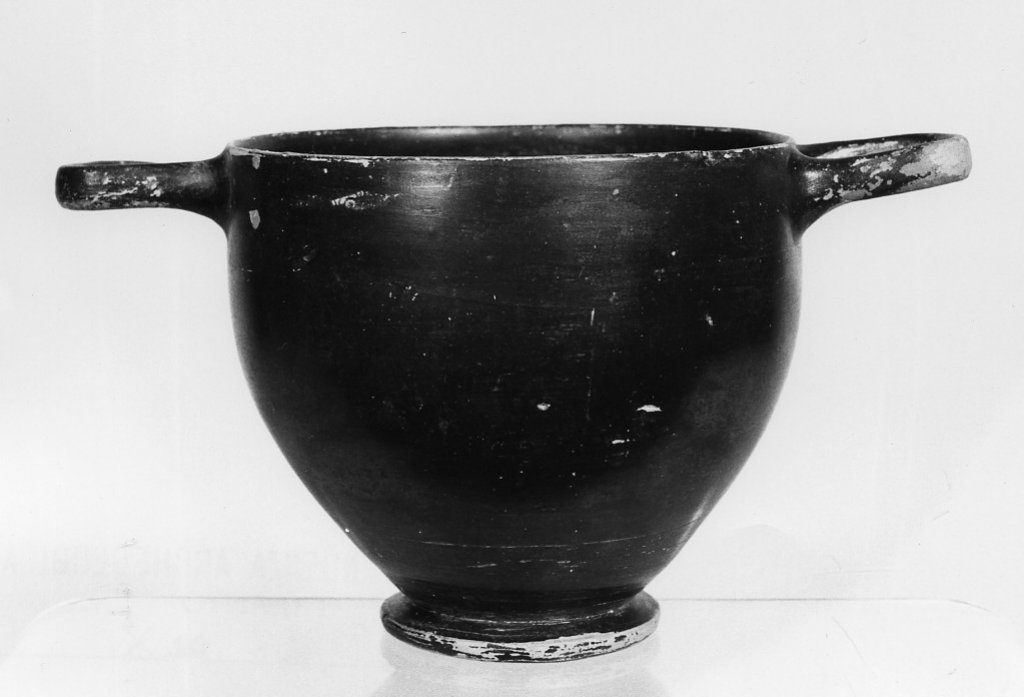 skyphos - produzione locale (sec. IV a.C)