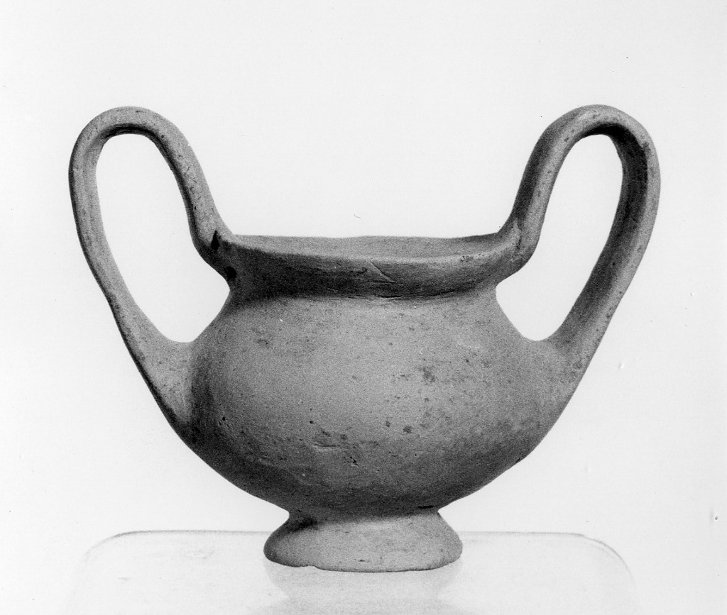 kantharos - produzione locale (sec. IV a.C)