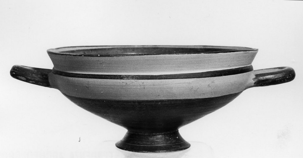 kylix - produzione locale (secc. VI/ V a.C)