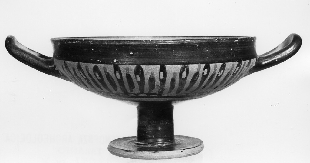 kylix - produzione locale (sec. V a.C)