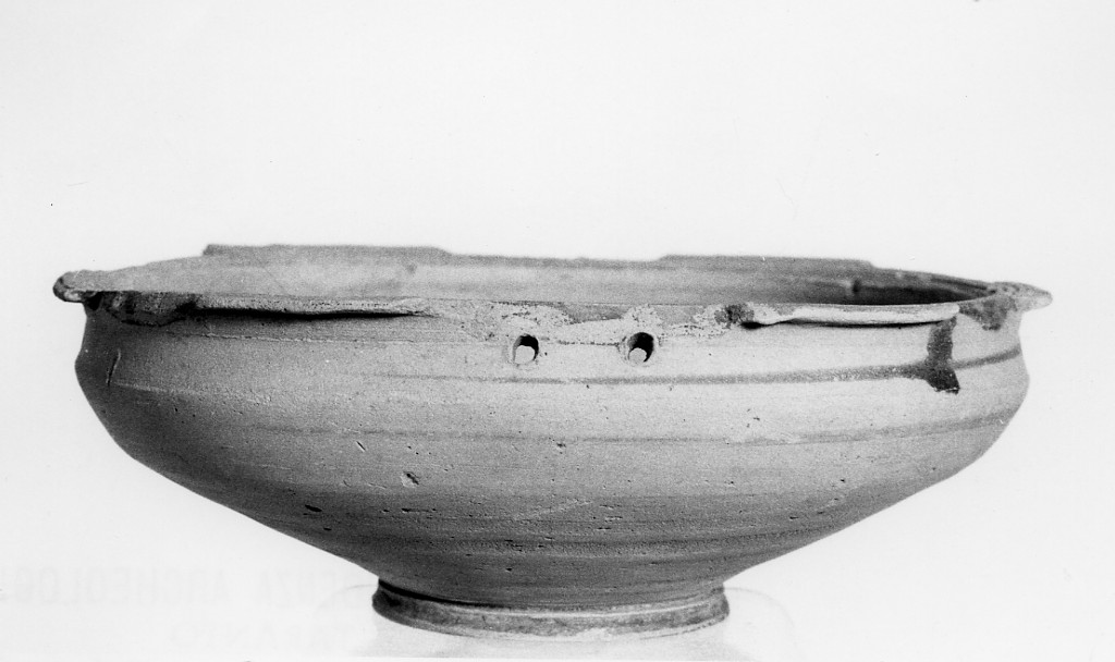 coppa - produzione locale (inizio sec. IV a.C)