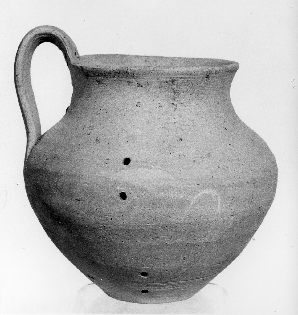 boccale - produzione locale (sec. IV a.C)