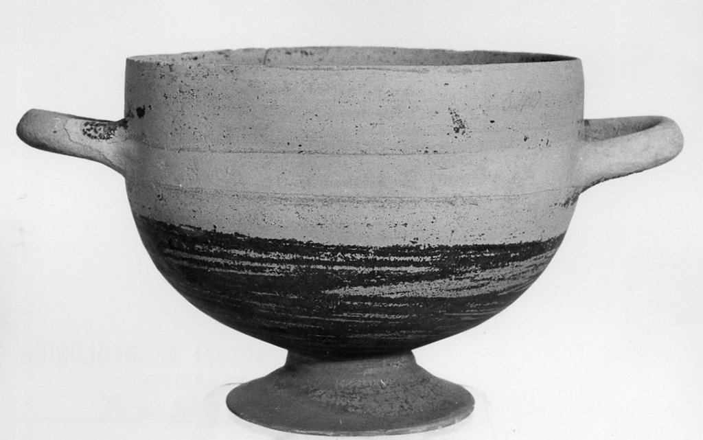 coppa skyphoide - produzione locale (inizio sec. V a.C)