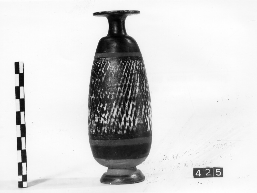 alabastron - fabbrica apula (ultimo quarto sec. IV a.C)