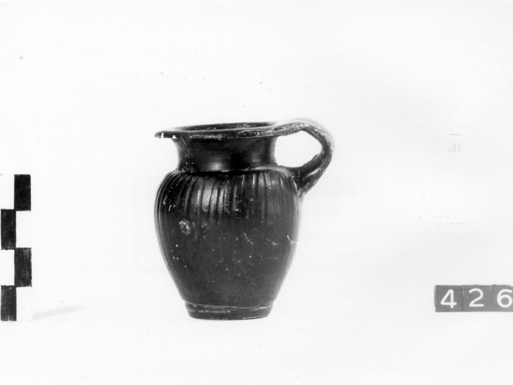 brocchetta - fabbrica apula (ultimo quarto sec. IV a.C)