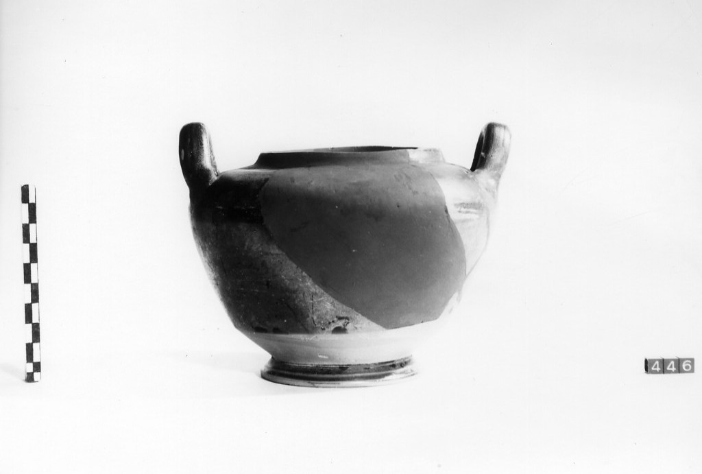 stamnos - fabbrica apula (ultimo quarto sec. IV a.C)