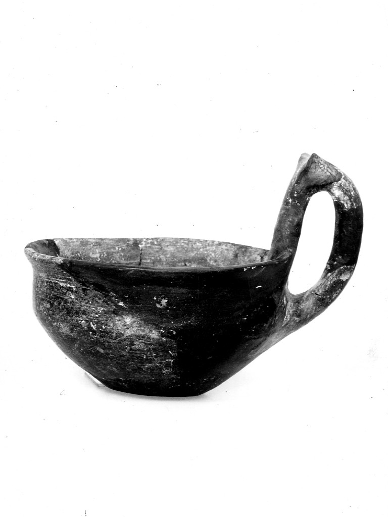 tazza - Subappenninico (Età del bronzo recente)