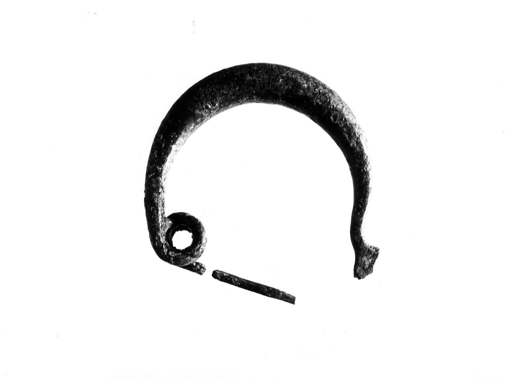 fibula - fabbrica apula (prima metà sec. V a.C)