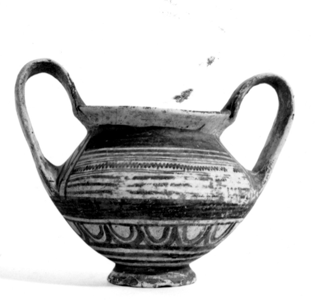 kantharos, De Juliis, classe A - fabbrica indigena (fine sec. VI a.C)