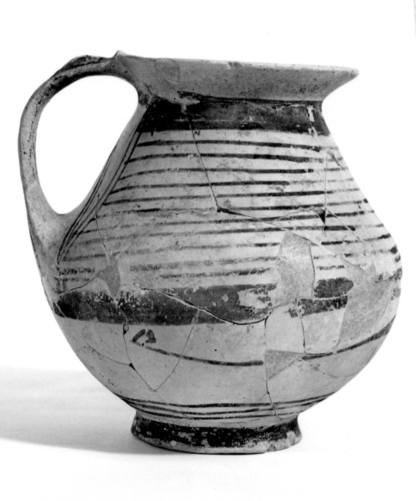 brocca, De Juliis, classe A - fabbrica indigena (seconda metà sec. VI a.C)