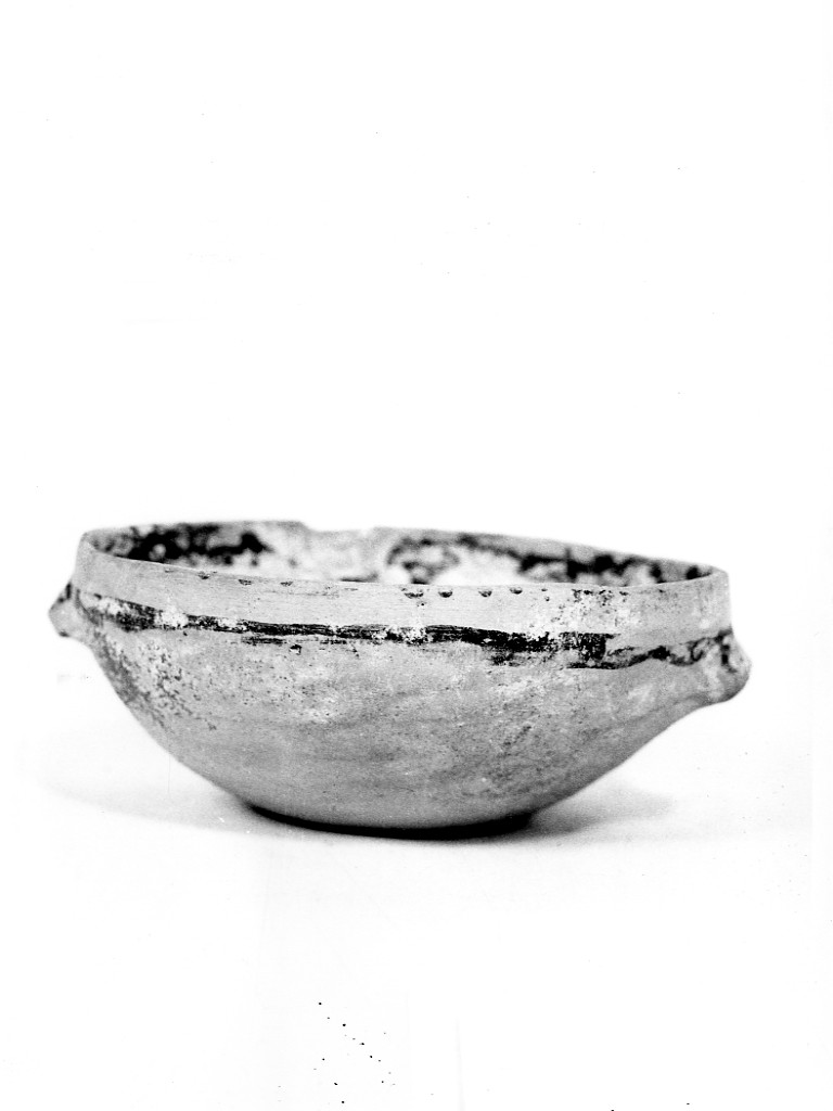 ciotola - Subgeometrico Daunio II (seconda metà secc. VI-V a.C)