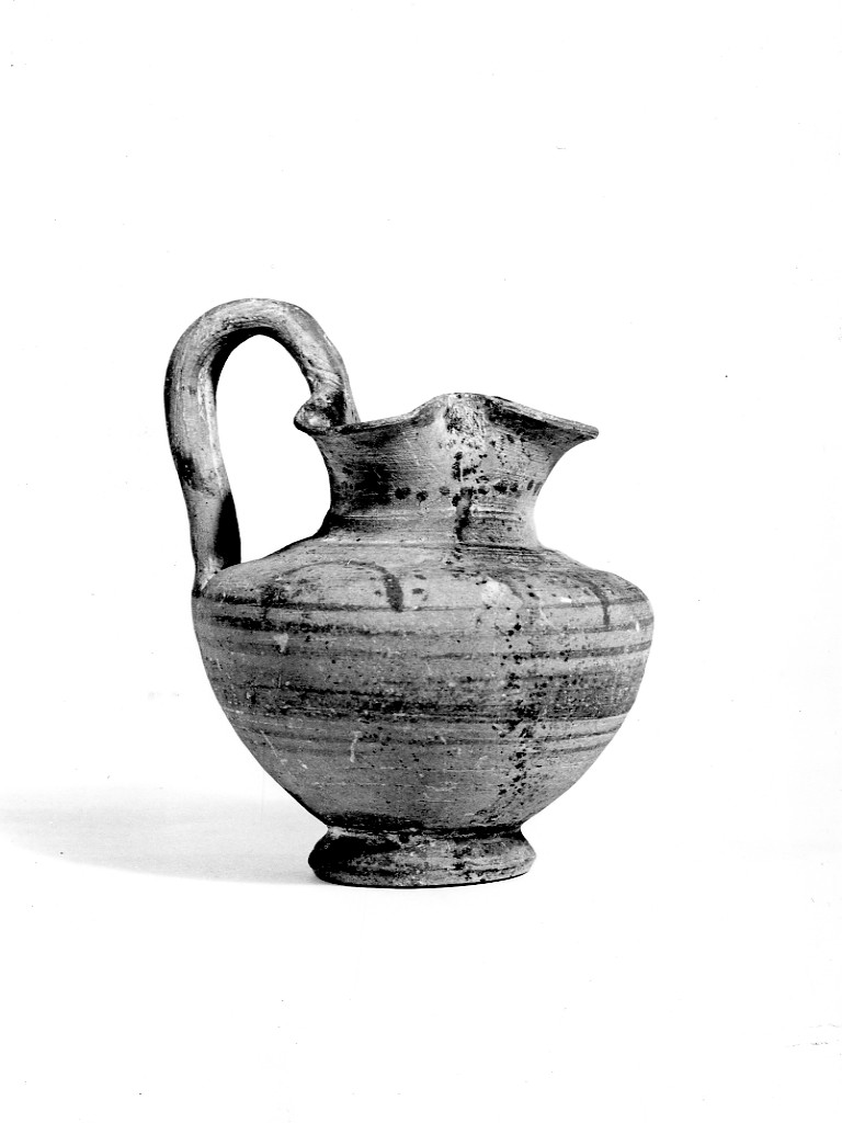oinochoe trilobata - ceramica peucezia a fasce (sec. V-IV a.C)