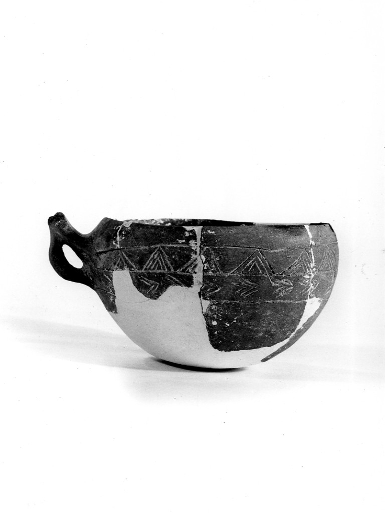 tazza - Protoappenninico (Eneolotico-età del Bronzo)