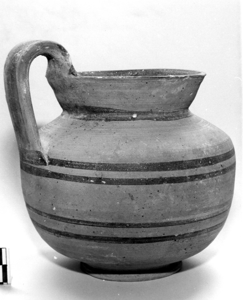 brocca, De Juliis, classe C - produzione indigena (prima metà sec. V a.C)