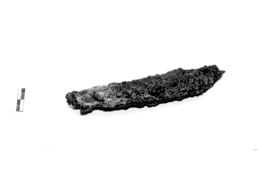 coltello/ lama - produzione indigena (prima metà sec. V a.C)