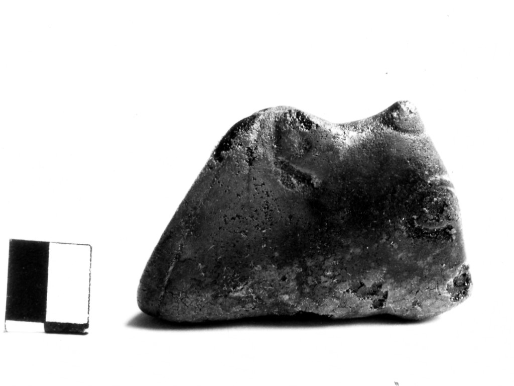 pendente zoomorfo - produzione indigena (sec. V a.C)