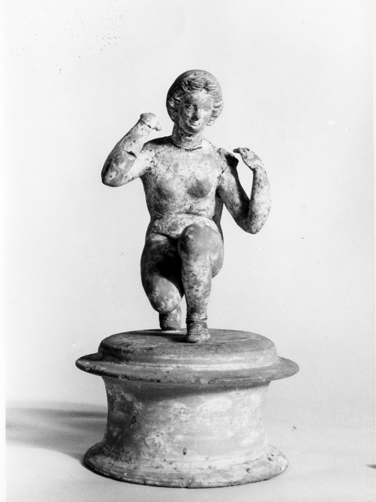statuetta femminile - fabbrica italiota (Età ellenistica)