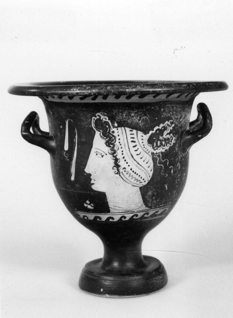 cratere a campana - Tardo Apulo (seconda metà sec. IV a.C)