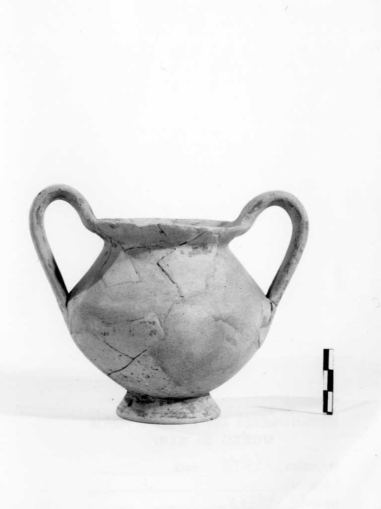 kantharos, De Juliis, classe C - fabbrica indigena (fine sec. VI a.C)