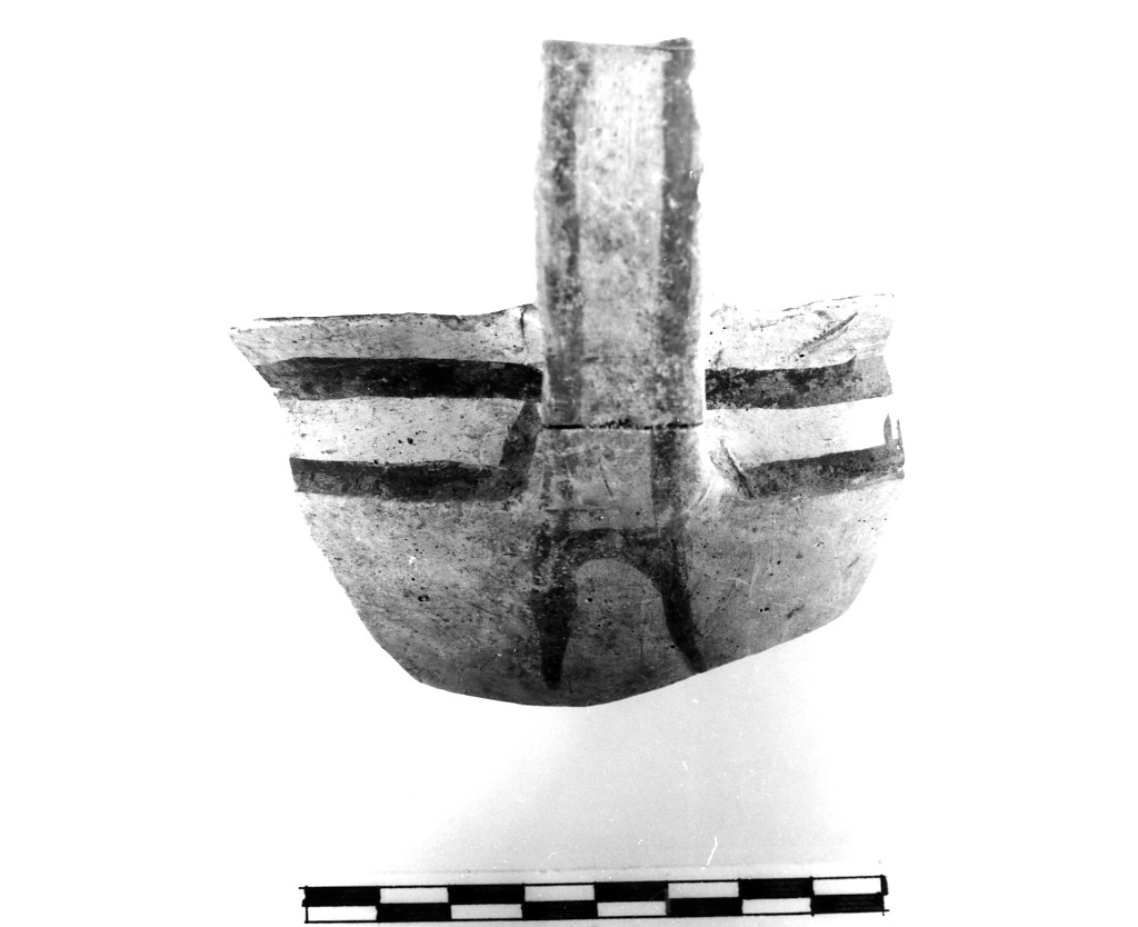 tazza attingitoio - fabbrica iapigia (fine/ metà secc. IX - VII a.C)
