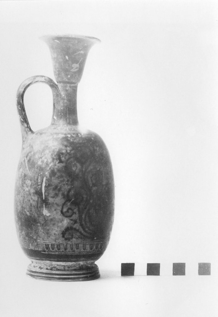 lekythos - fabbrica locale (ultimo quarto sec. IV a.C)