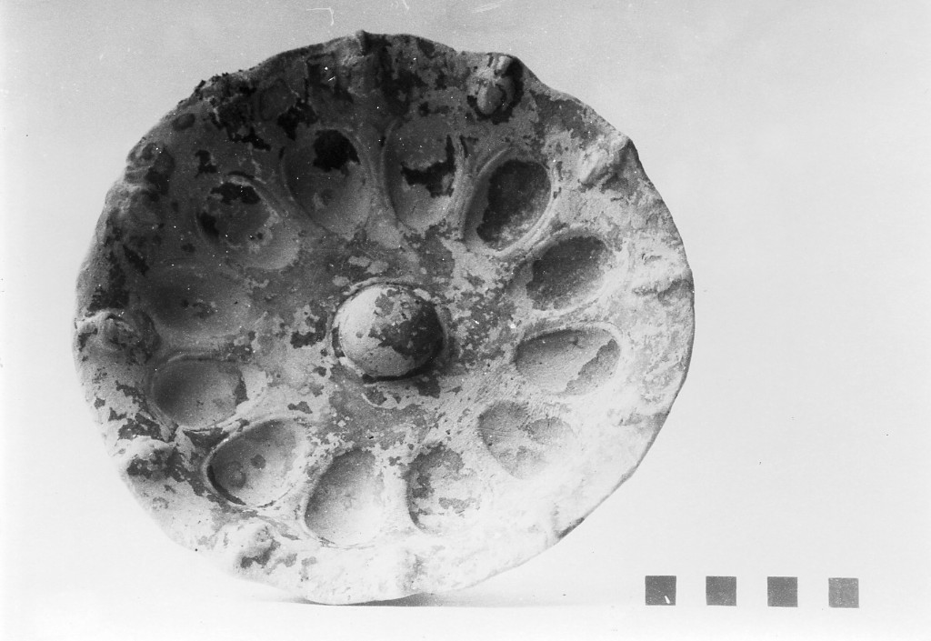 phiale mesomphalica - fabbrica locale (ultimo quarto sec. IV a.C)