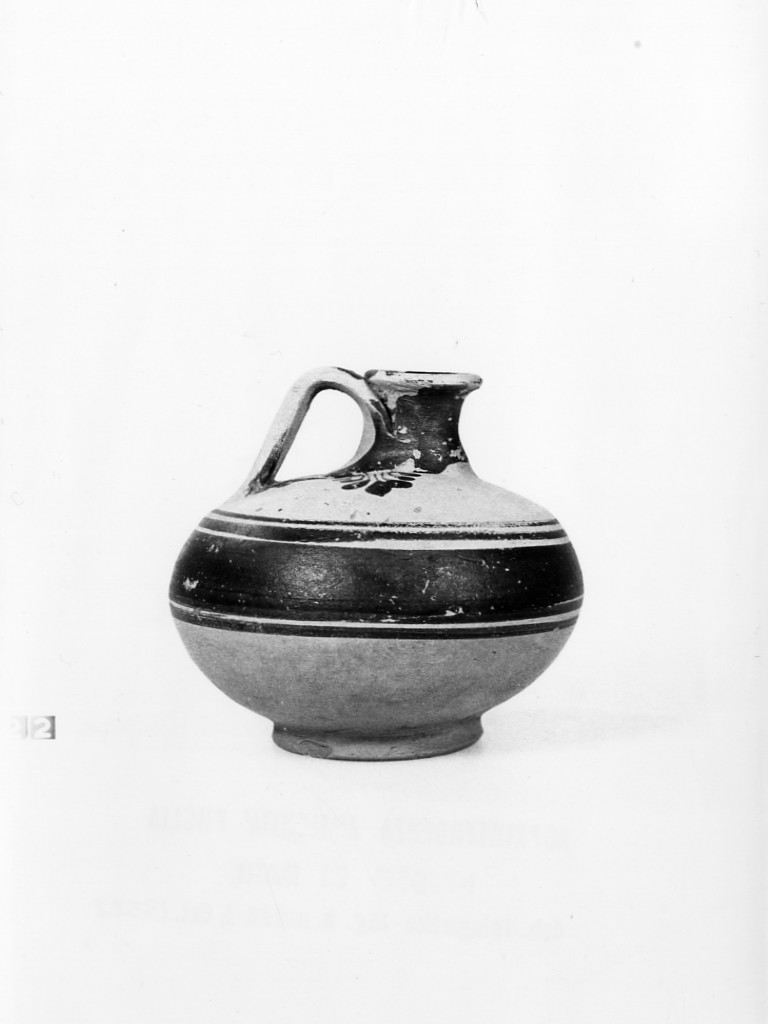 lekythos aryballica - fabbrica peucezia (sec. V a.C)