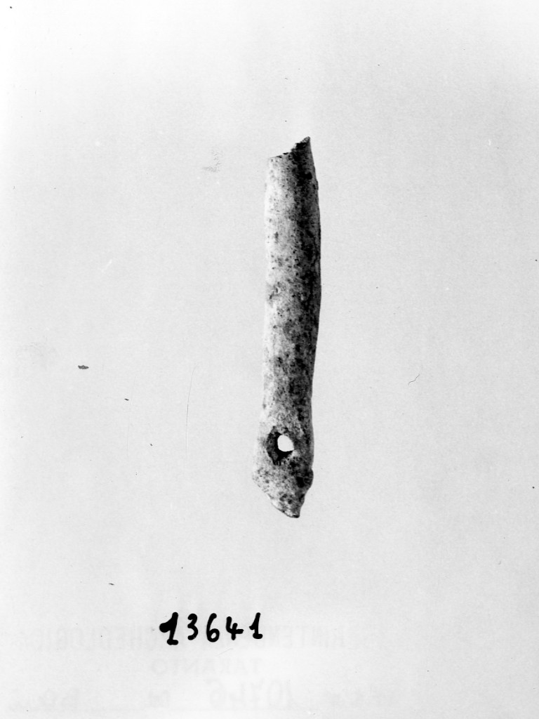 statuetta/ braccio - fabbrica italiota 