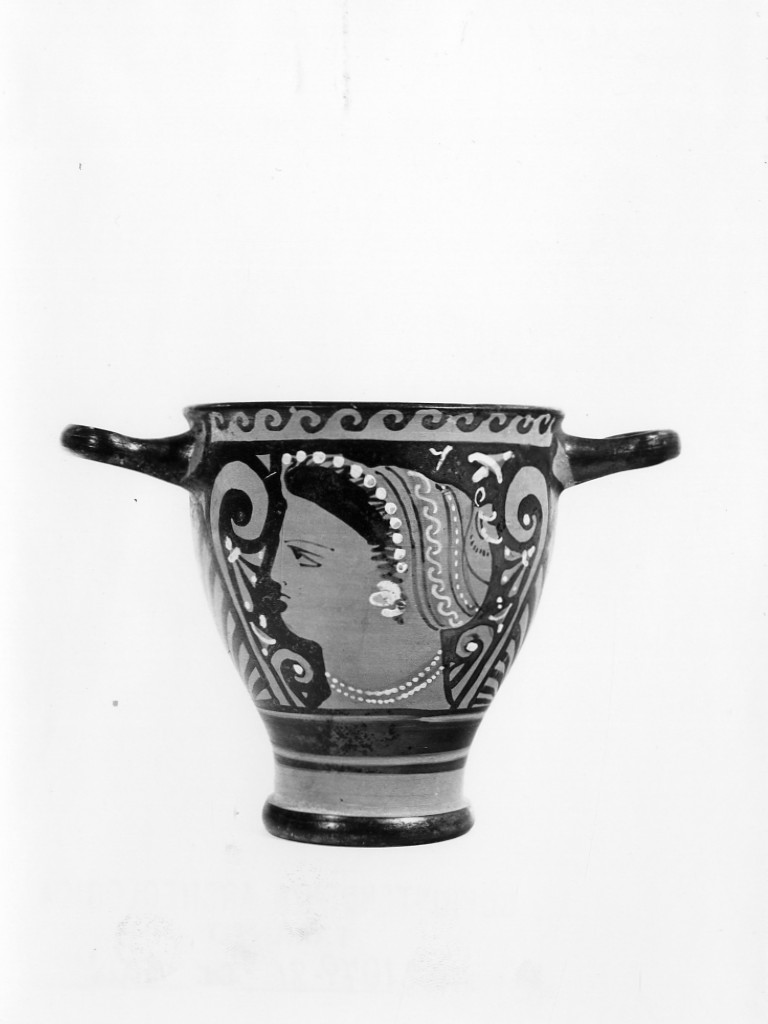 skyphos - Tardo Apulo (seconda metà sec. IV a.C)