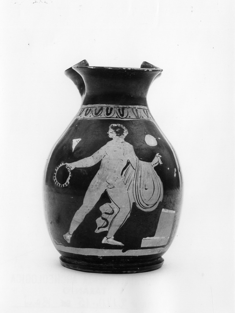 oinochoe - Medio Apulo (seconda metà sec. IV a.C)
