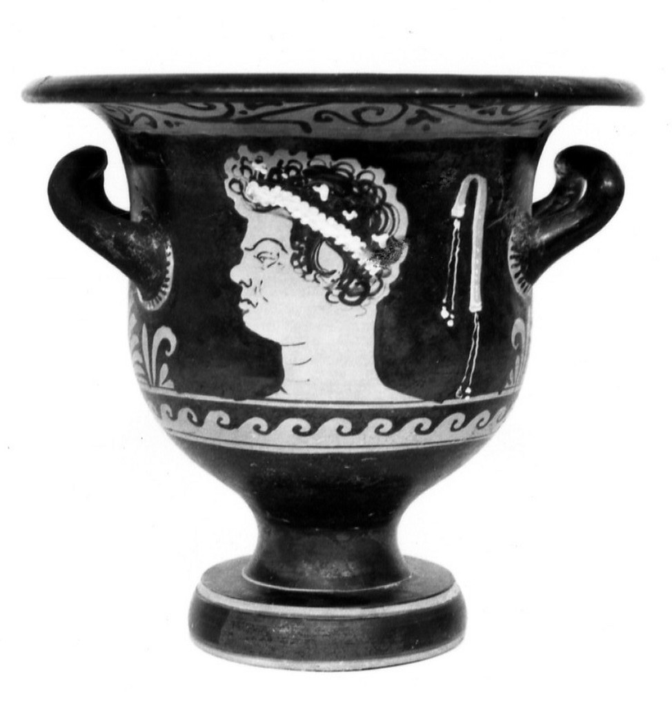 cratere a campana - Medio Apulo (metà sec. IV a.C)