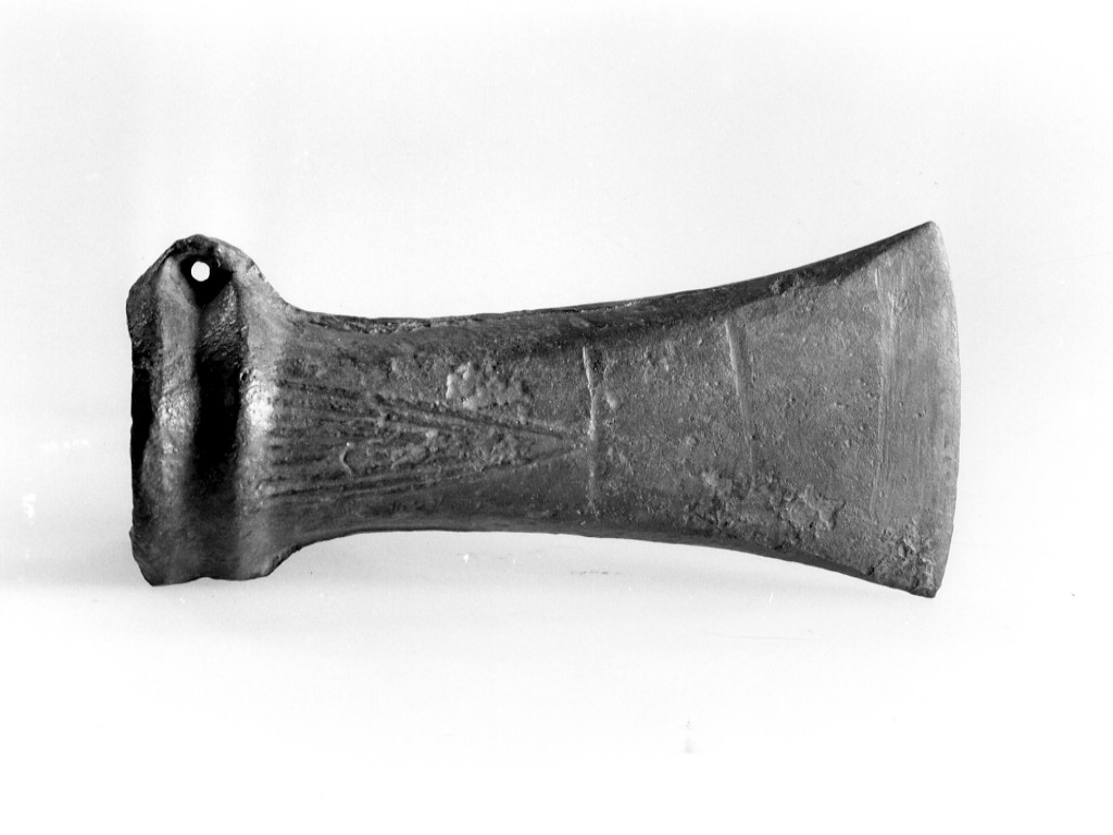 ascia a cannone - Cultura Iapigia (Prima Età del Ferro)