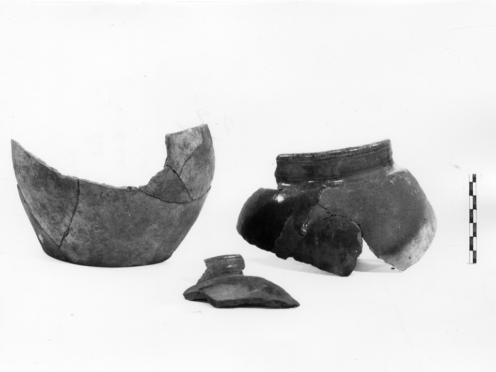 pentola - fabbrica locale (secc. XIII/ XIV d.C)