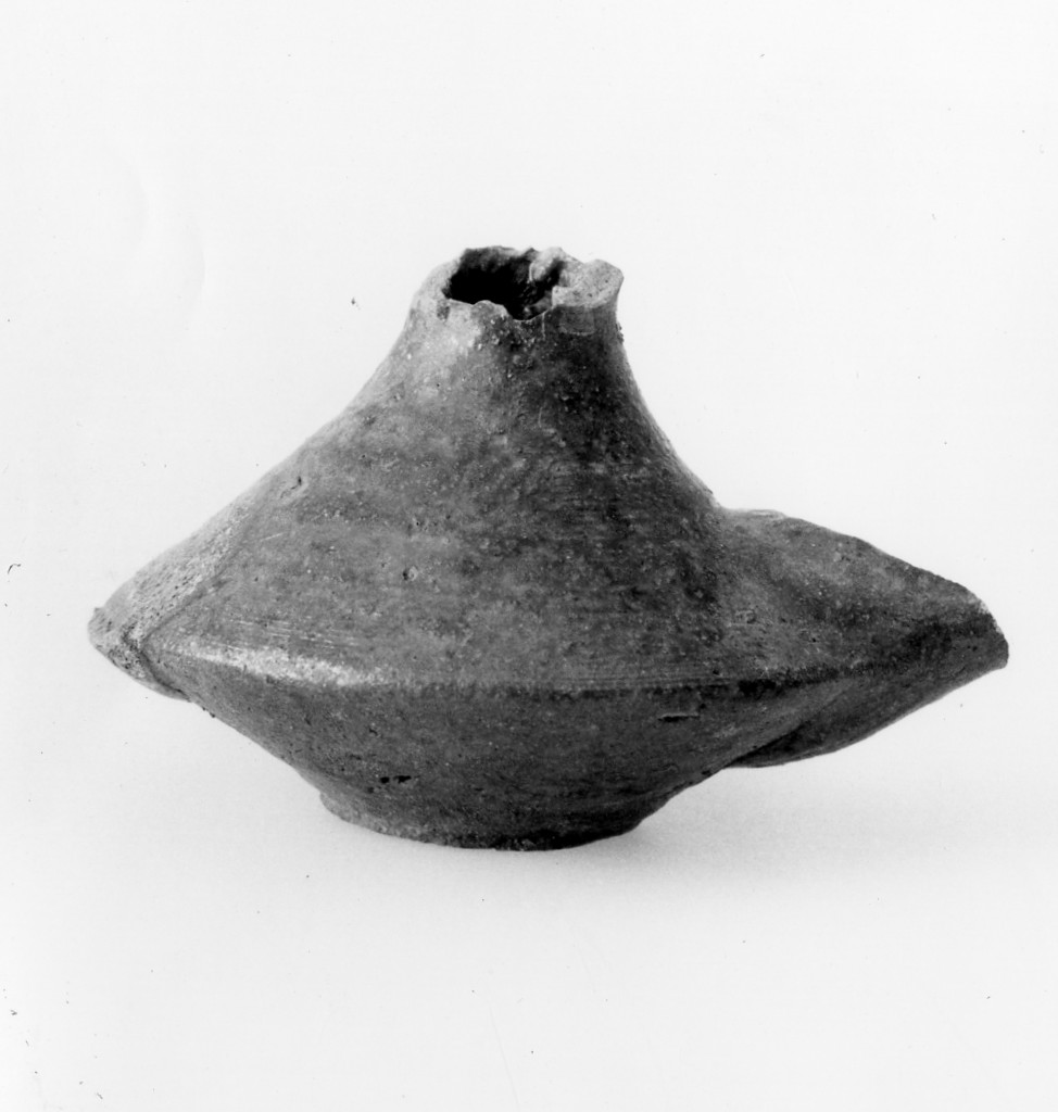 lucerna - fabbrica locale (secc. XIII/ XV d.C)