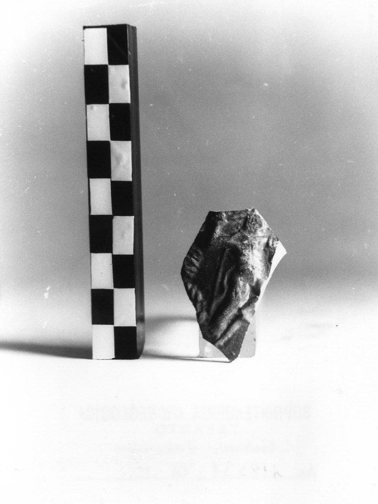 coppa/ frammento - fabbrica corinzia (fine/ fine secc. II/ III d. C)