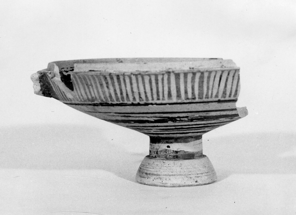 coppa - fabbrica daunia (fine/ fine secc. IV/ III a.C)