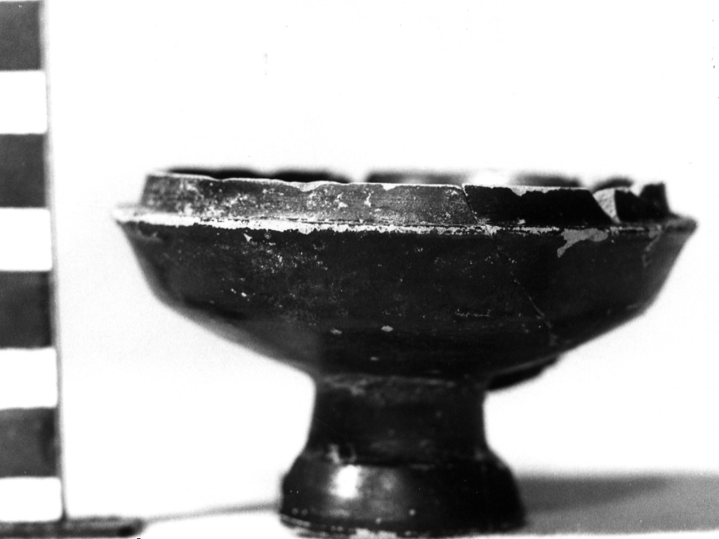 lekane/ coppa - fabbrica apula (fine sec. IV a.C)