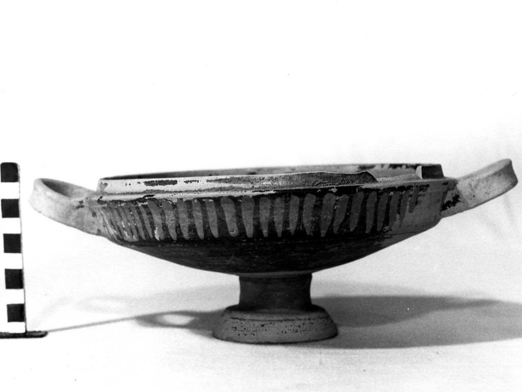 lekane/ coppa - fabbrica apula (sec. IV a.C)